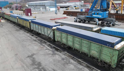 Эксперт: к 2030 году объем перевозок контейнеров в полувагонах вырастет до 25-35 поездов в сутки